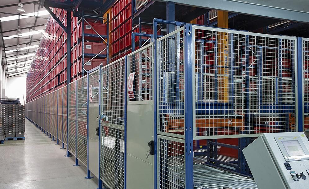 Unidroco cuenta con un almacén automático miniload con capacidad para más de 14.200 cajas